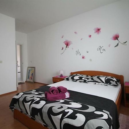 Private Accommodation Carevic Ragusa Esterno foto