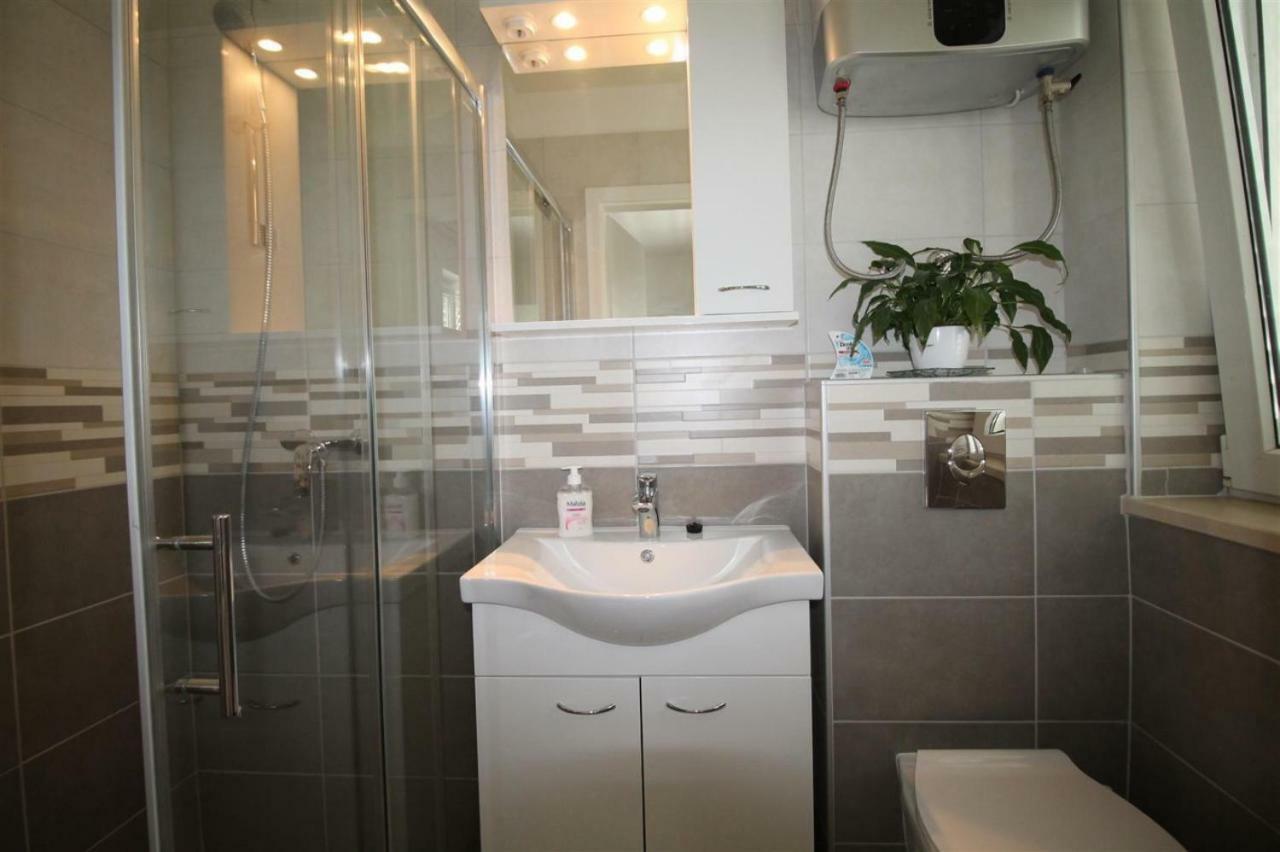 Private Accommodation Carevic Ragusa Esterno foto
